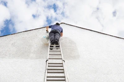 Peinture extérieure à Varen — façades et ravalement