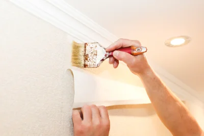Pose de papier peint à Varen — revêtements muraux et toiles de verre